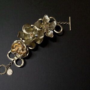 Jessica Simpson Gold Floral & Rhinestones Bracelet